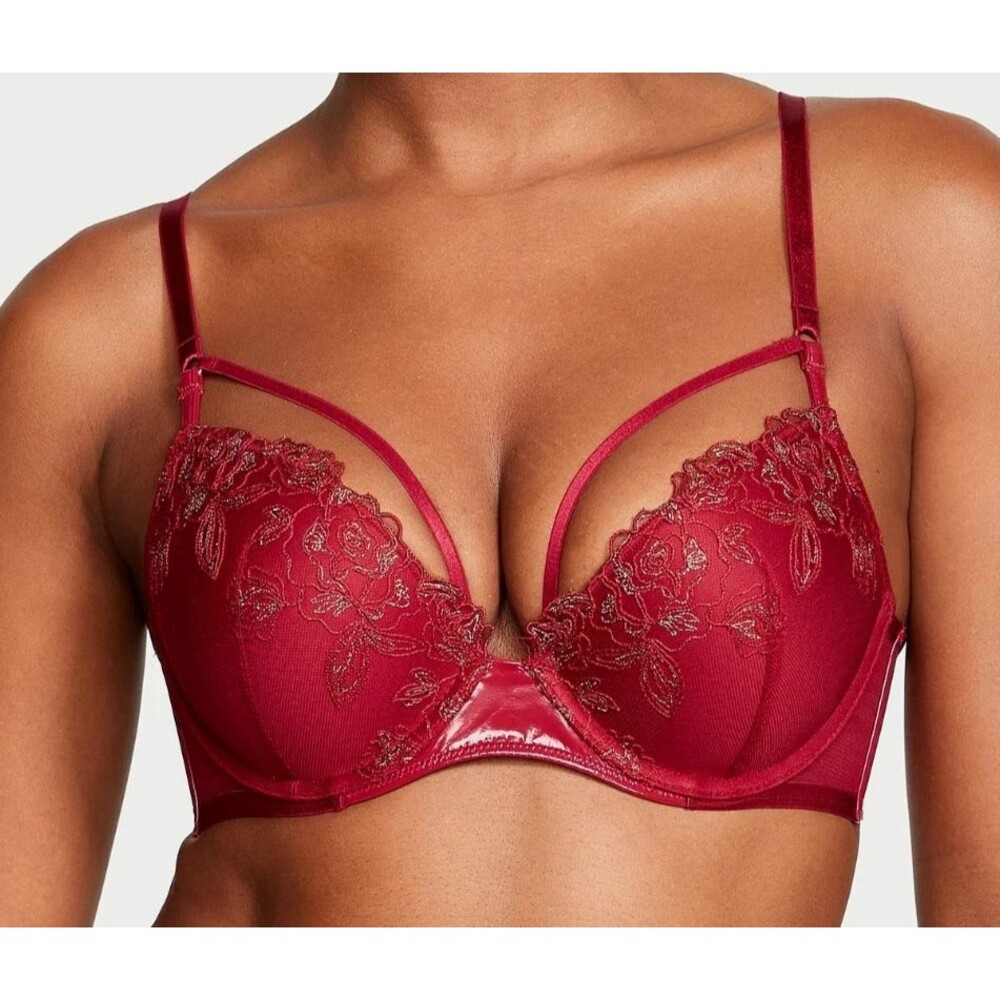 Victoria's Secret Very Sexy Dark Red Fishnet Mesh Lace Rhinestone Straps Bra 32D